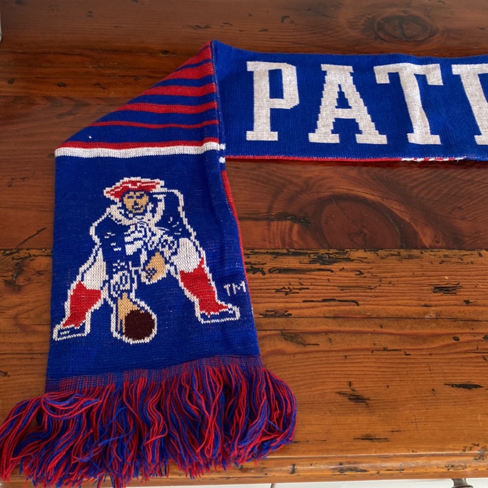 Vintage Logo- New England Patriots Scarf
